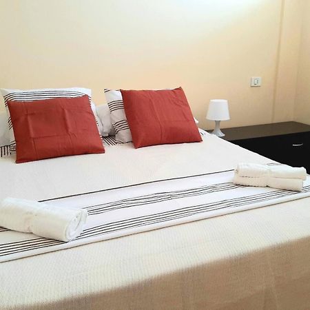 Perfectly Located Apartment With Pool Playa de las Americas (Tenerife) Exterior foto