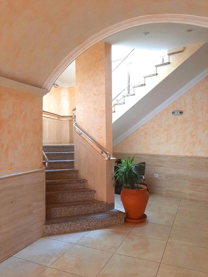 Perfectly Located Apartment With Pool Playa de las Americas (Tenerife) Exterior foto